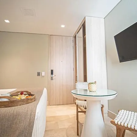 Hotel Oz Luxury