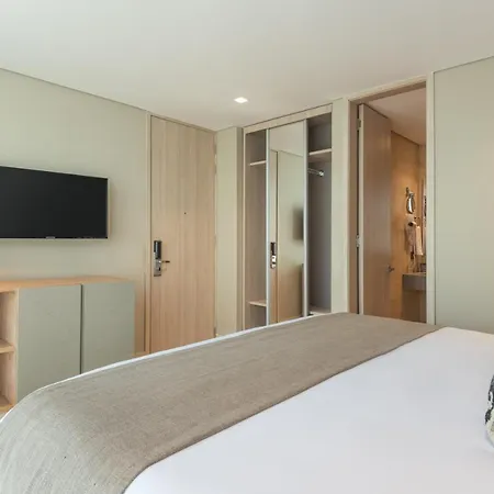 Hotel Oz Luxury 4*