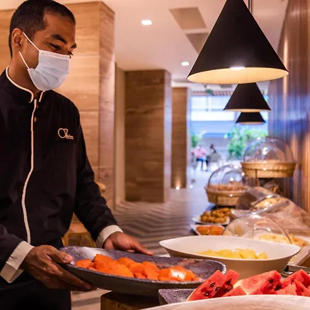 Oz Luxury Hotel 4*