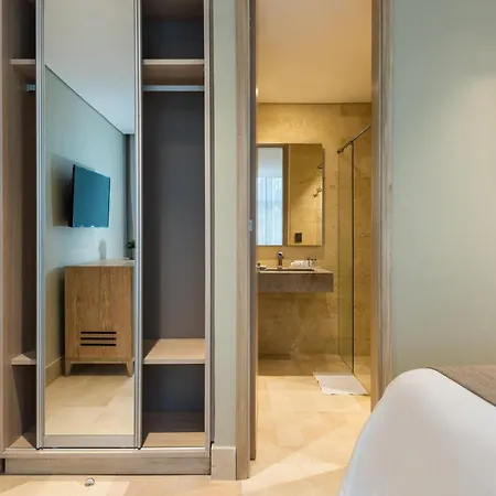 Hotel Oz Luxury