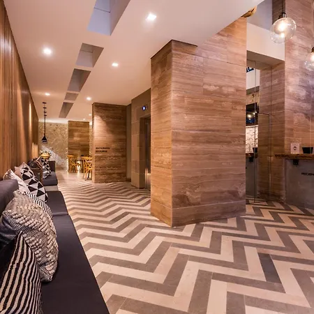 Oz Luxury 4*
